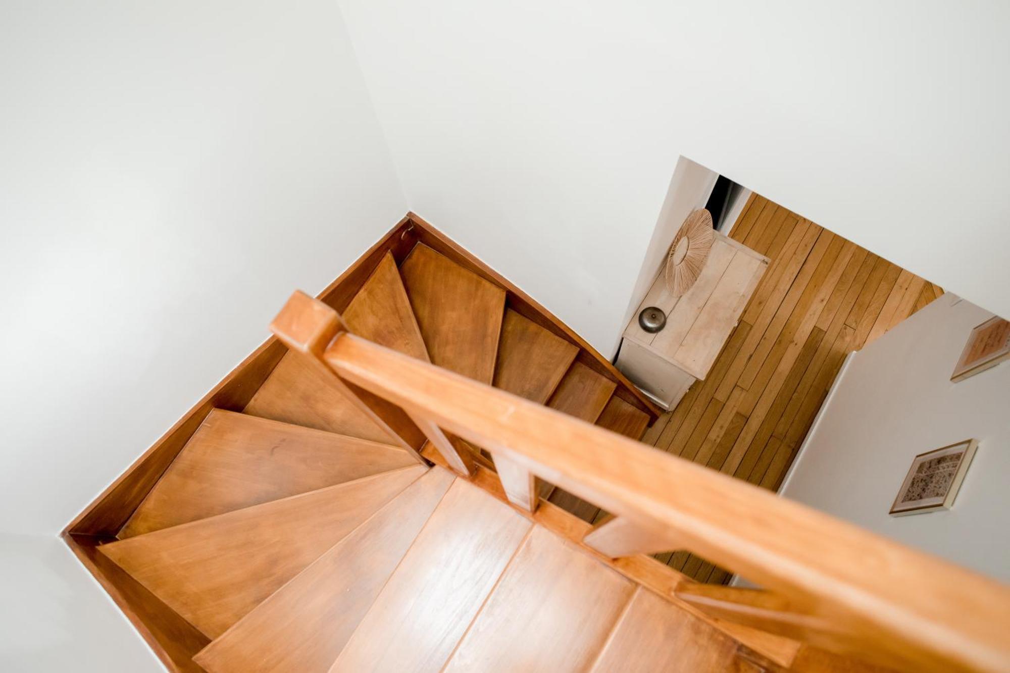 Chambres dans maison familiale avec jardin et studio au sein du Triangle d'Or de Rueil Malmaison, aux portes de Paris et la Défense Esterno foto