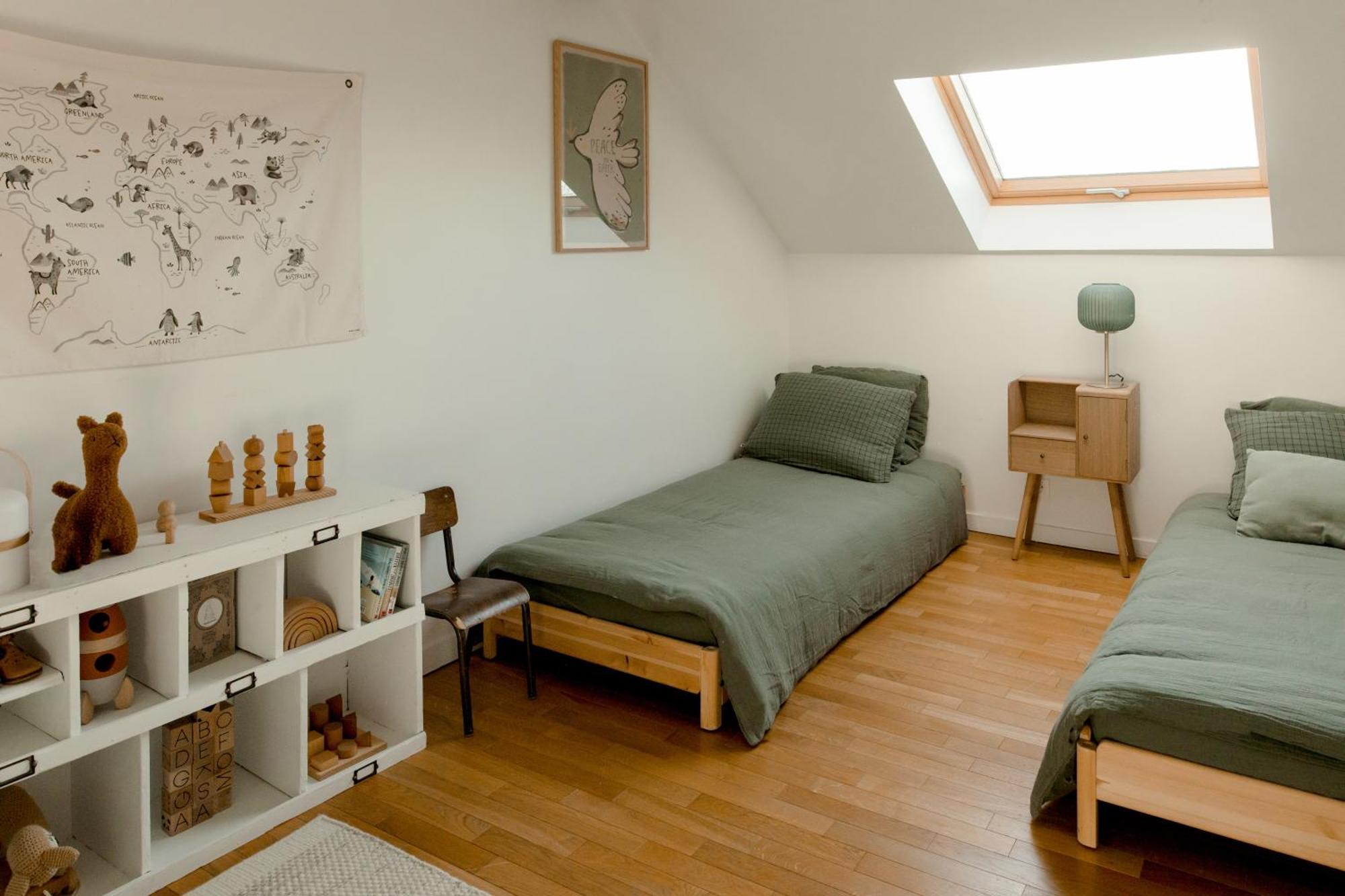 Chambres dans maison familiale avec jardin et studio au sein du Triangle d'Or de Rueil Malmaison, aux portes de Paris et la Défense Esterno foto