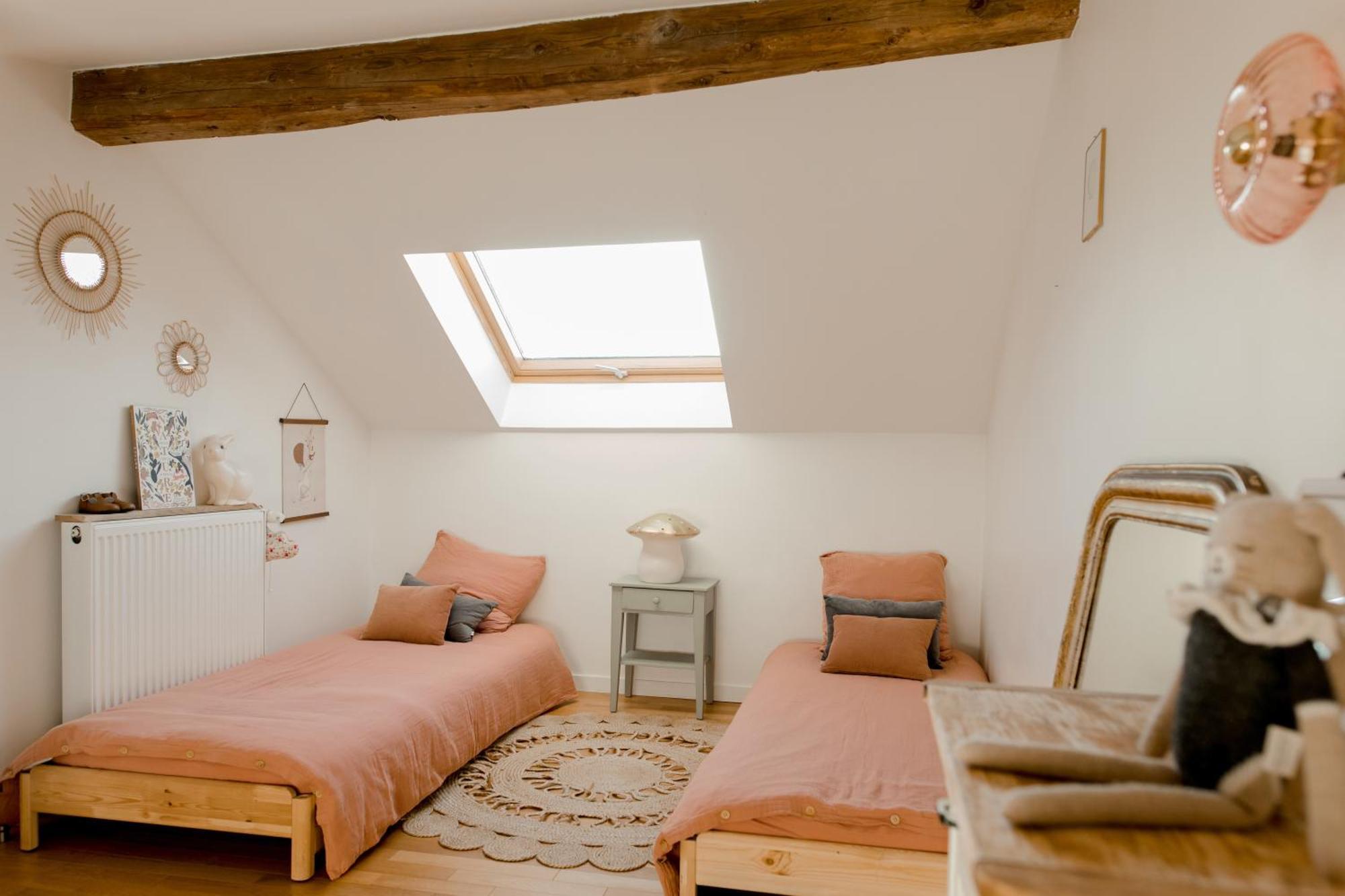 Chambres dans maison familiale avec jardin et studio au sein du Triangle d'Or de Rueil Malmaison, aux portes de Paris et la Défense Esterno foto