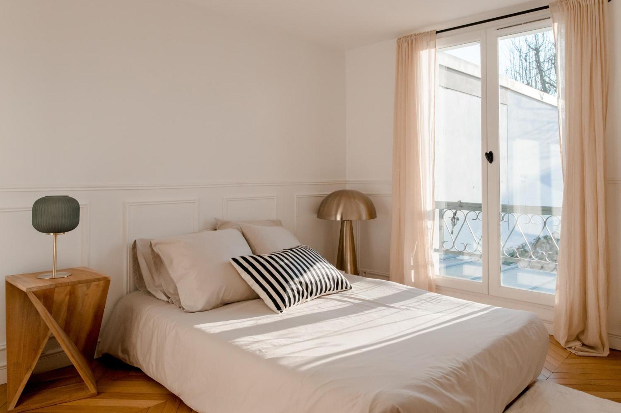 Chambres dans maison familiale avec jardin et studio au sein du Triangle d'Or de Rueil Malmaison, aux portes de Paris et la Défense Esterno foto